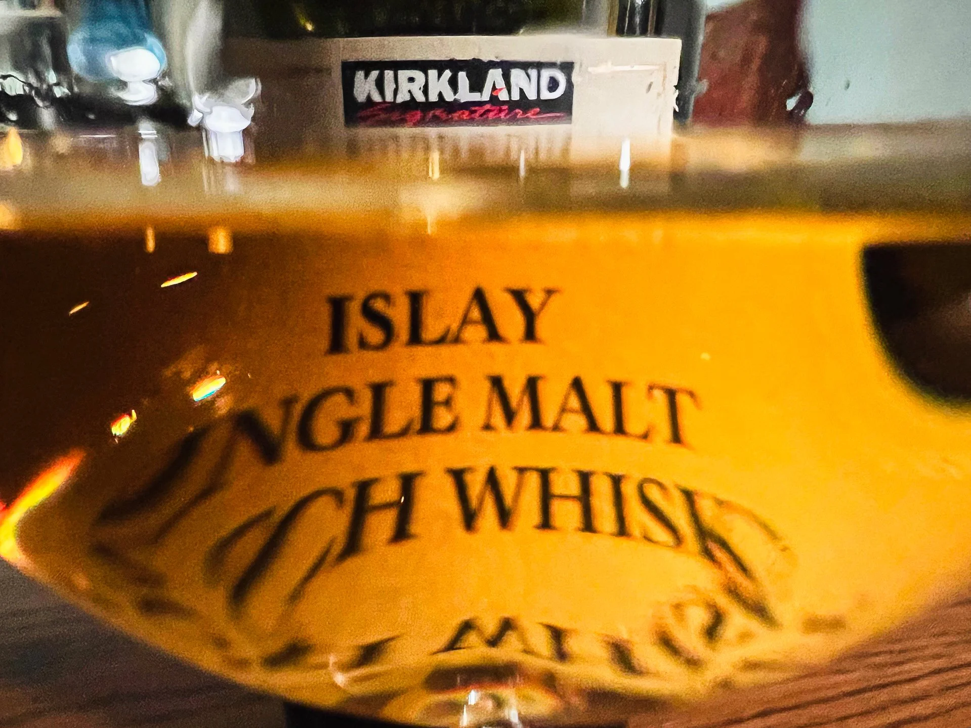 ウイスキー ISLAY SINGLE MALT SCOTCH WHISKY 2021 Islay Gold 12 Year Rum Cask Single Malt Scotch | Total Wine